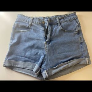Women’s Light Wash Denim Shorts